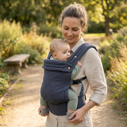 Needella Huggle blaue Babytrage – modern und alltagstauglich