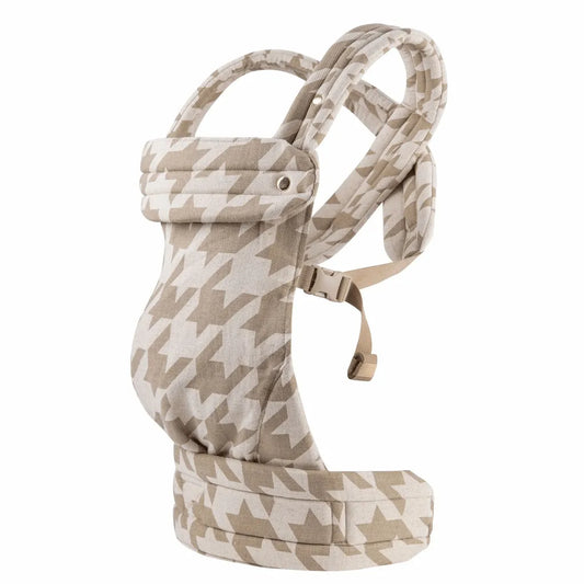 Needella Babytrage Huggle Hahnentritt Beige – Ansicht der ergonomischen Babytrage